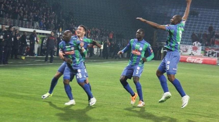Trabzonspor Çaykur Rizespor maçını izle Lig TV Canlı Yayını