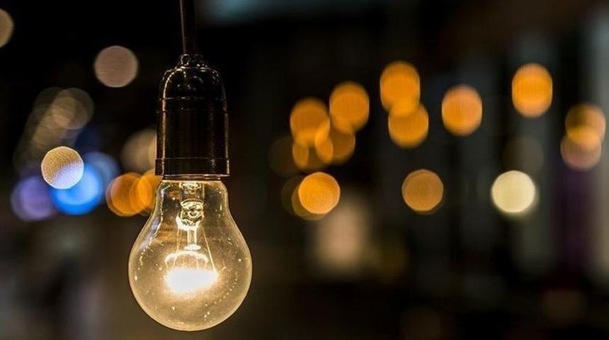 Elektrikler ne zaman gelir, saat kaçta? İstanbul'da hangi ilçelerde elektrik kesintisi yaşanacak? 7 Ağustos 2022 Pazar AYEDAŞ-BEDAŞ elektrik kesintisi sorgulama ekranı