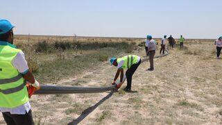 Tuz Gölü'ndeki flamingolar için 4 kilometreden su aktarımı başladı