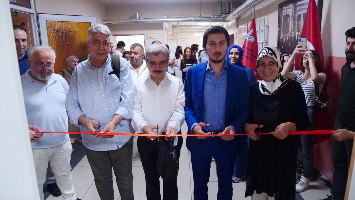 T&uuml;rkiye Dil ve Edebiyat Derneği K&uuml;t&uuml;phanesi a&ccedil;ıldı