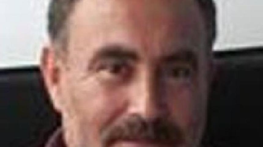 Belediye otobüsünün çarptığı yaya öldü