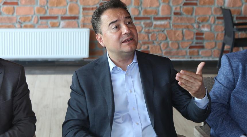 DEVA Partisi Genel Başkanı Babacan Van'da partililerle bir araya geldi