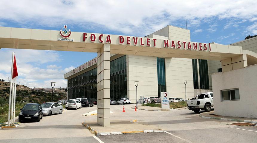 Denizden kurtarıldı, hastanede makasla saldırdı! İzmir'de alkollü adam dehşet saçtı