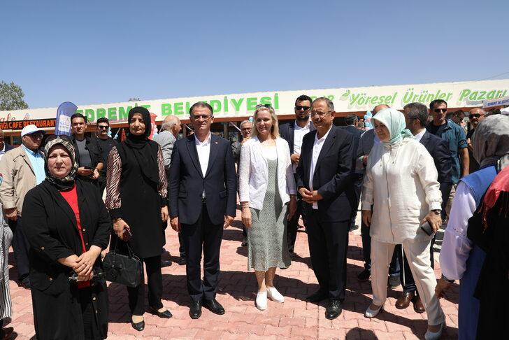 Van'da "Edremit Yöresel Ürünler Pazarı" açıldı G1