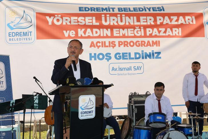 Van'da "Edremit Yöresel Ürünler Pazarı" açıldı G3