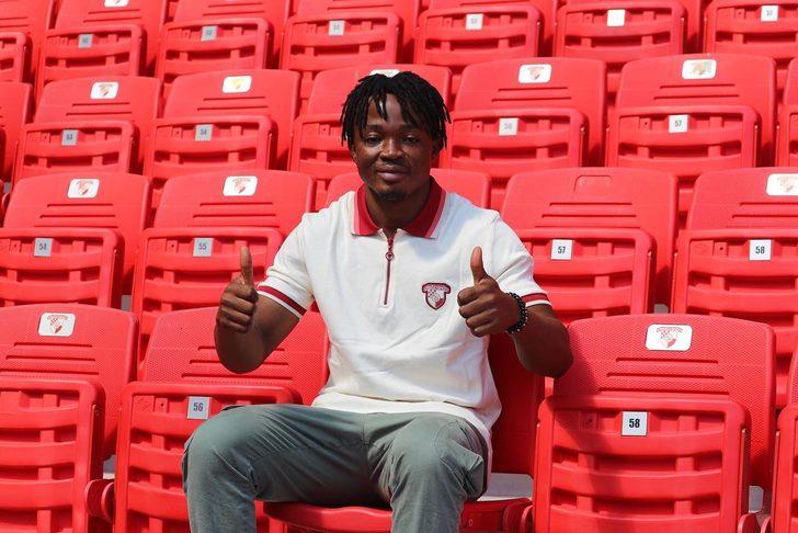 Göztepe, Isaac Atanga'yı transfer etti G1