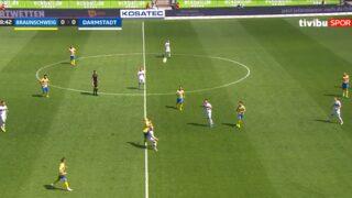 Bari biraz da güreşelim! Almanya'da oynanan Braunschweig - Darmstadt 98 maçında çok ilginç anlar!