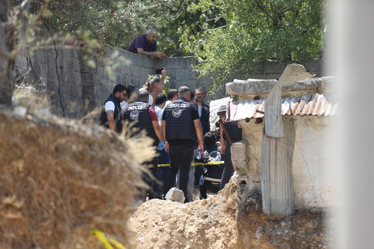 Kahramanmaraş'ta 25 yıl &ouml;nce kaybolan 2 kişinin &ouml;ld&uuml;r&uuml;l&uuml;p g&ouml;m&uuml;ld&uuml;ğ&uuml; iddiasıyla ilgili &ccedil;alışma s&uuml;r&uuml;yor