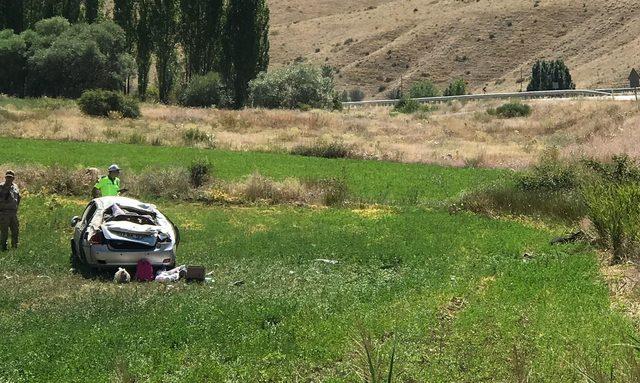Erzincan'da şarampole devrilen otomobilde 6 kişi yaralandı