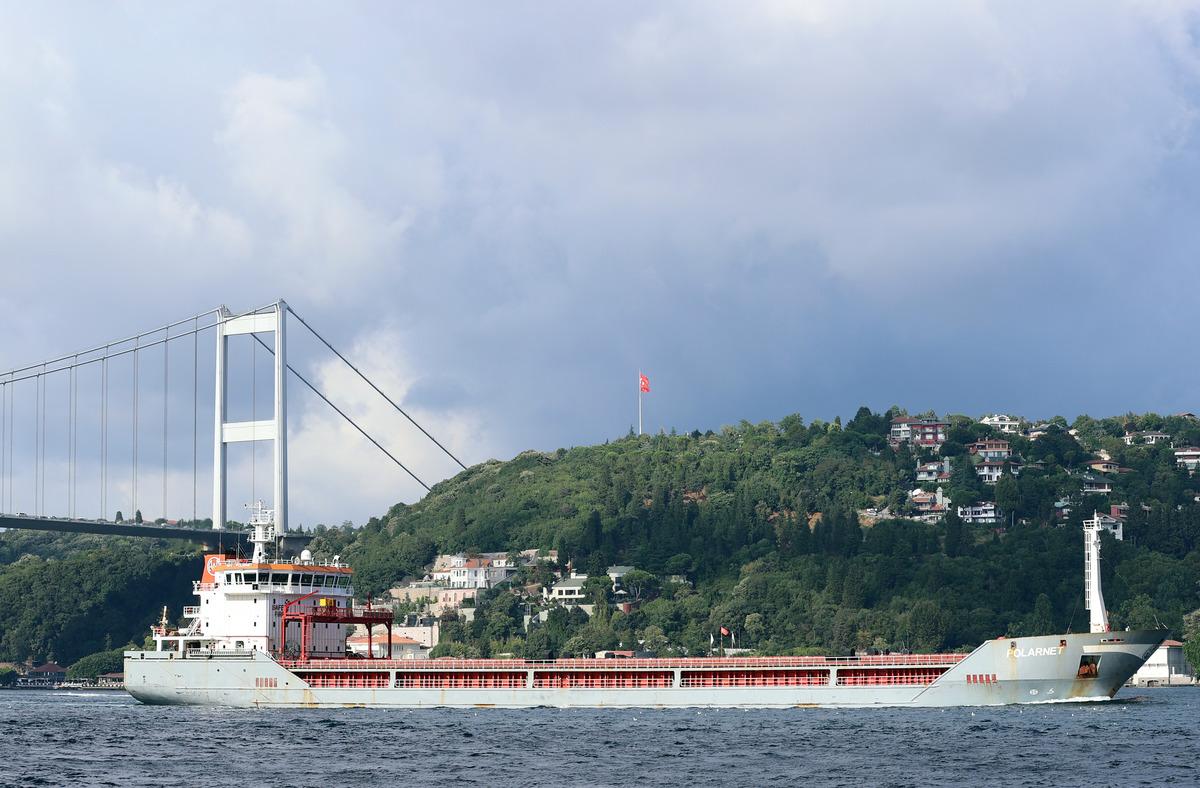 Ukrayna'dan denize a&ccedil;ılan mısır y&uuml;kl&uuml; "Navi-Star" İrlanda'ya hareket etti