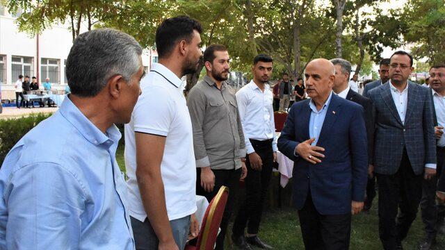 Tarım ve Orman Bakanı Kirişci, Aksaray'da teşkilat buluşması programında konuştu: