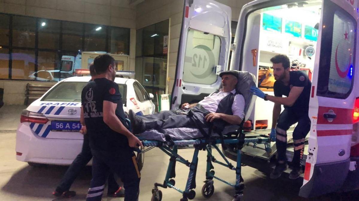 Siirt'te askeri ara&ccedil; ile kamyonetin &ccedil;arpışması sonucu 5 kişi yaralandı