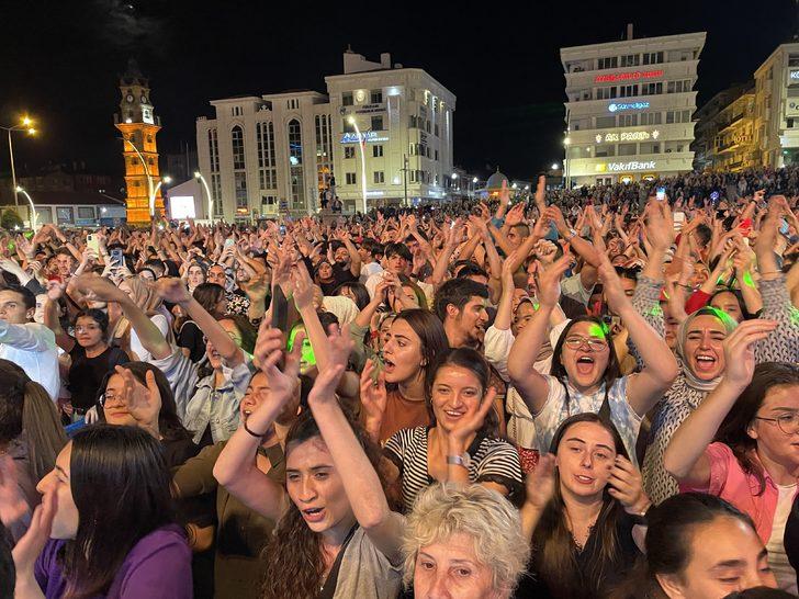 Ferhat Göçer ve Mümin Sarıkaya, Yozgat'ta konser verdi G4