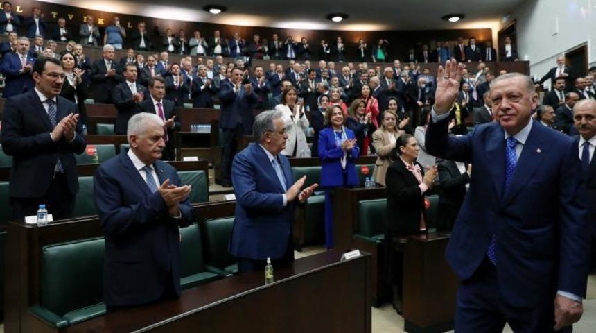 Emekli ve memur maaşları, Asgari ücret zammı, EYT! AK Parti kulisleri bunu konuşuyor: Oy kaybı durdu mu?