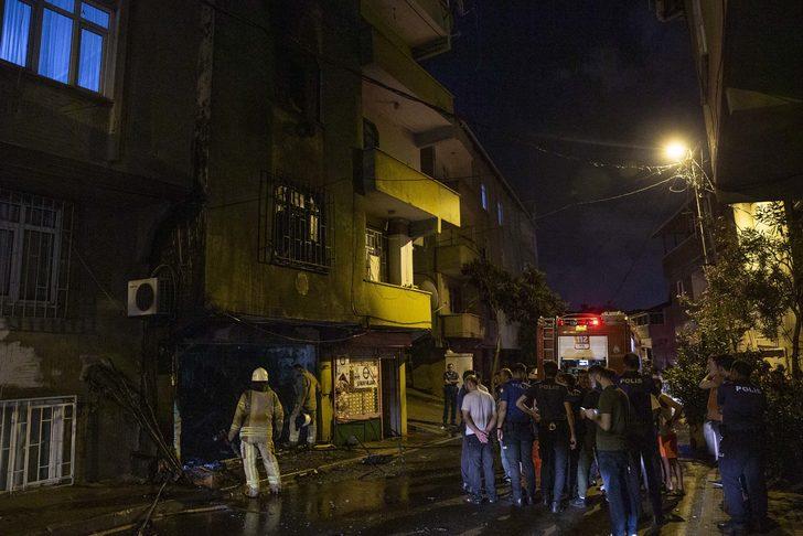 Gaziosmanpaşa'da işyerinde çıkan yangın söndürüldü G2