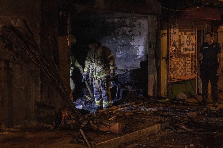 Gaziosmanpaşa'da işyerinde çıkan yangın söndürüldü G3