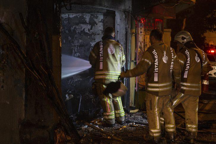 Gaziosmanpaşa'da işyerinde çıkan yangın söndürüldü G4