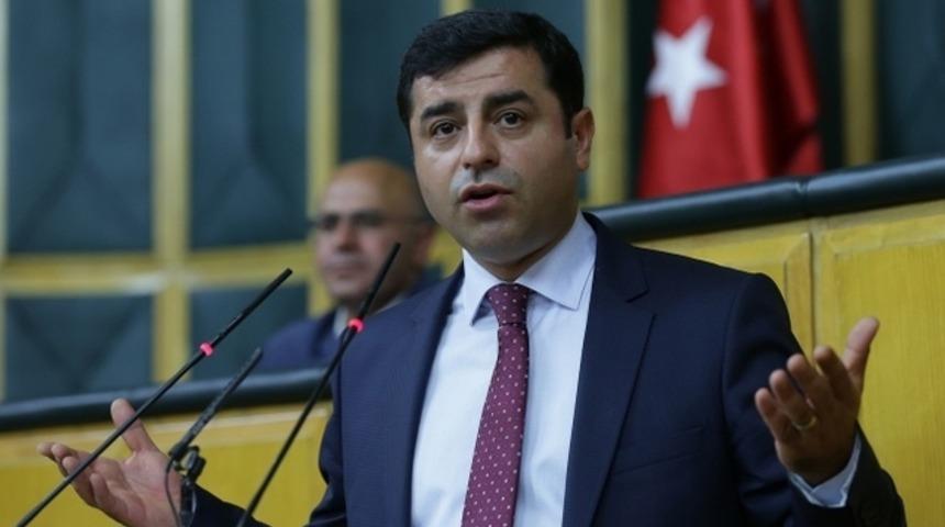 Demirtaş: Dokunulmazlıklarımızın kalkması için dilekçe vereceğiz