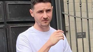 Trafiği birbirine kattı! Araçlara çarparak yoldan çıkan sürücü, kazanın nedenini hapşırık krizi olduğunu söyledi