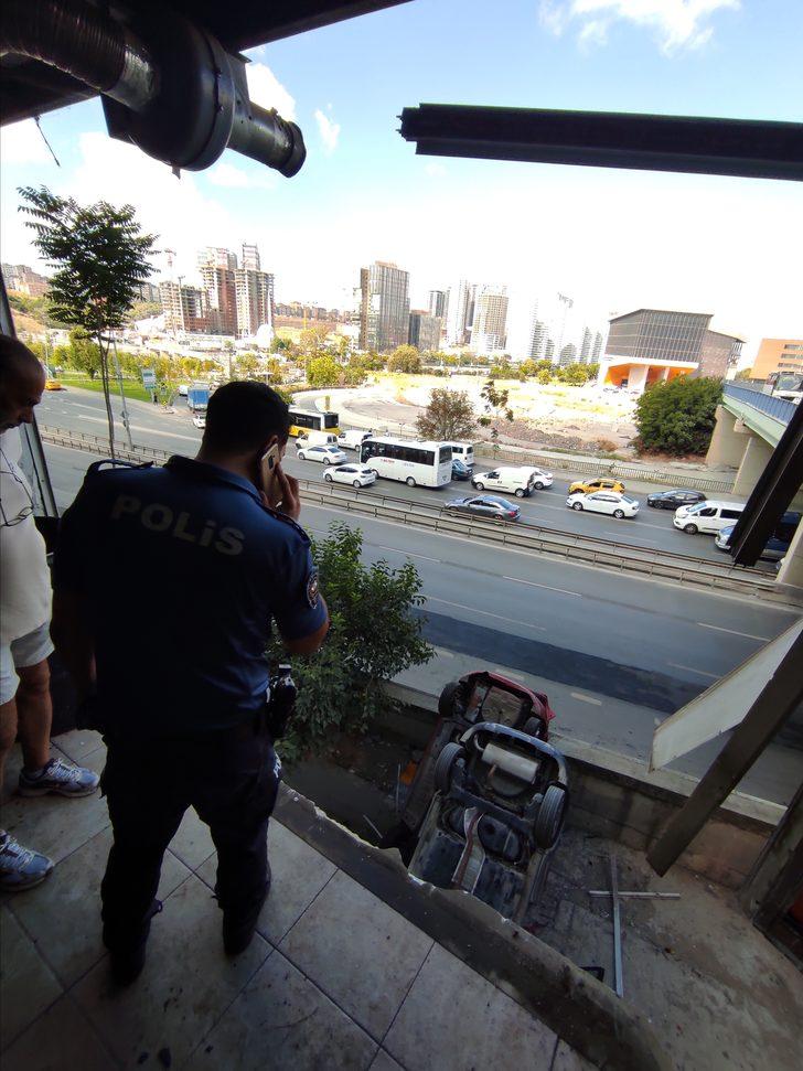 Viteste unuttuğu aracıyla ikinci kattan düşen sürücü ağır yaralandı G1