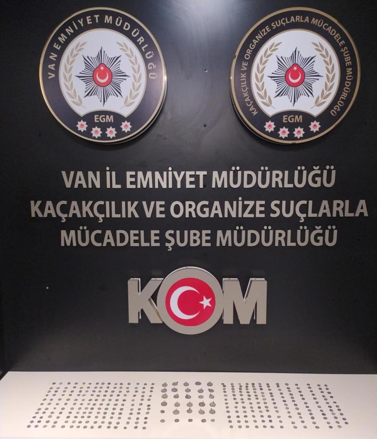 Van'da ge&ccedil;en haftaki ka&ccedil;ak&ccedil;ılık operasyonlarında 349 sikke ele ge&ccedil;irildi