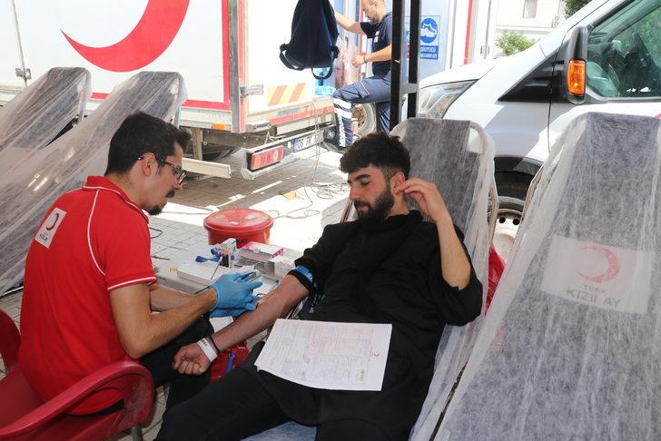 Iğdır'da Kerbela şehitleri anma etkinliğinde kan bağışında bulundular G3