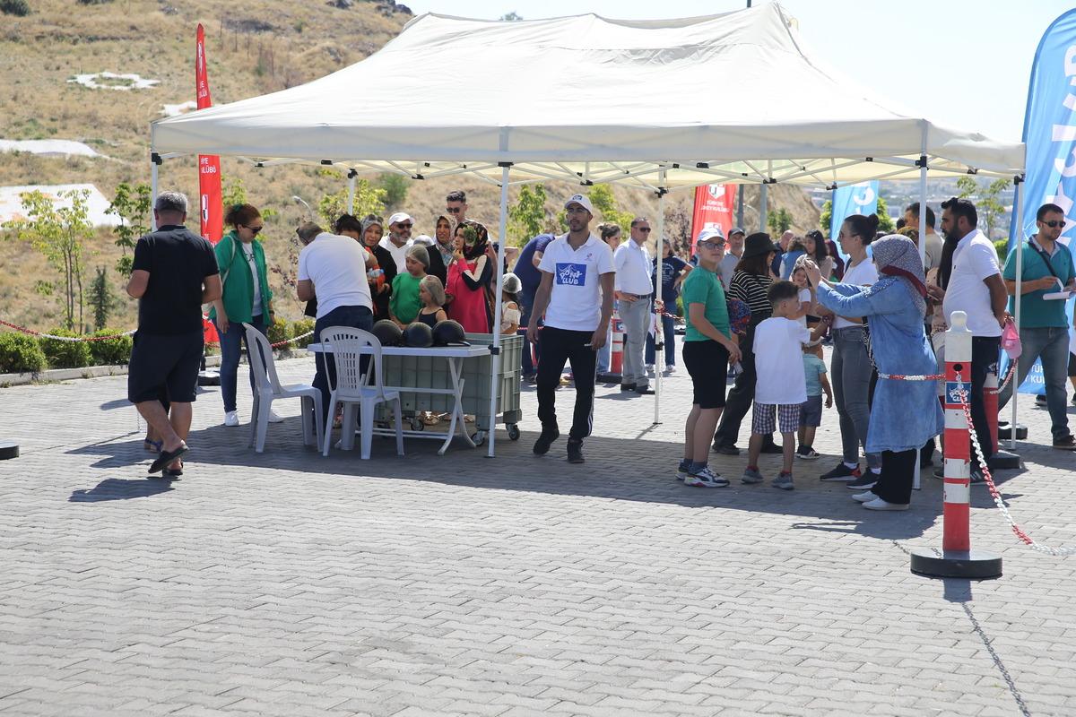 Nevşehir'de &ccedil;ocuklar atla gezdirildi