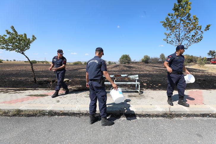 Kırklareli'nde cezaevine yakın alanda çıkan anız yangını söndürüldü G2