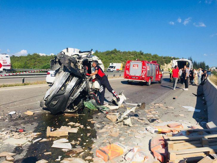 Tokat'ta iki kamyonetin çarpıştığı kazada 4 kişi yaralandı G4