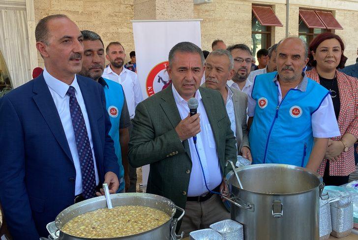 Kırşehir Ahi Evran Külliyesi'nde bin kişilik aşure dağıtıldı G2