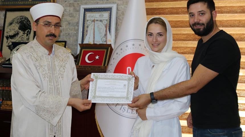 Ukrayna'dan Mardin'e gelin geldi, Müslüman oldu