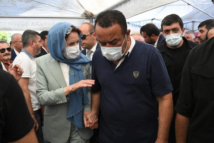 İYİ Parti Genel Başkanı Akşener, babası vefat eden Adnan Beker'e başsağlığı diledi G2