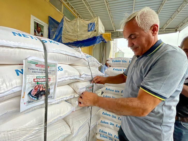 Eskişehir'den Afganistan'a 6 tır gıda malzemesi gönderildi G2