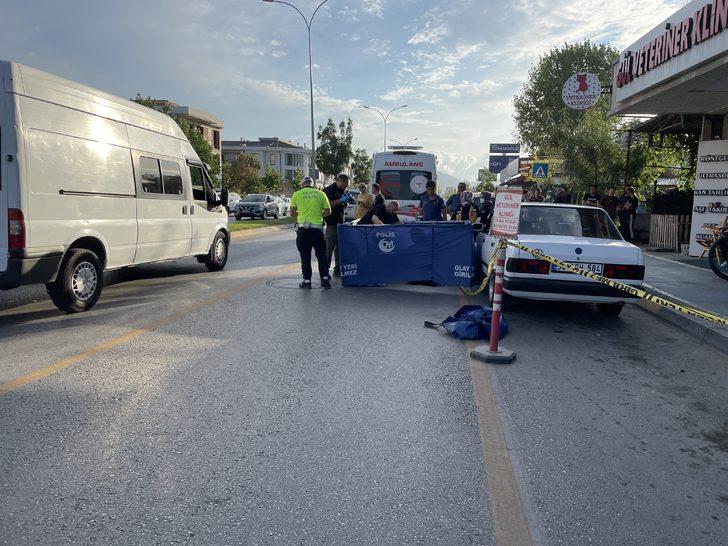 Sakarya'da hafif ticari aracın çarptığı çocuk öldü G5
