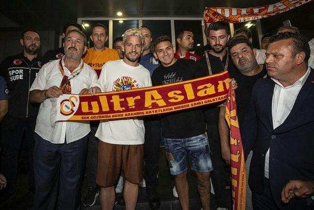 0x0-son-dakika-galatasaray-haberleri-erden-timur-lucas-torreira-ve-dries-mertensi-nasil-bitirdi-iste-transferlerin-1659939781986