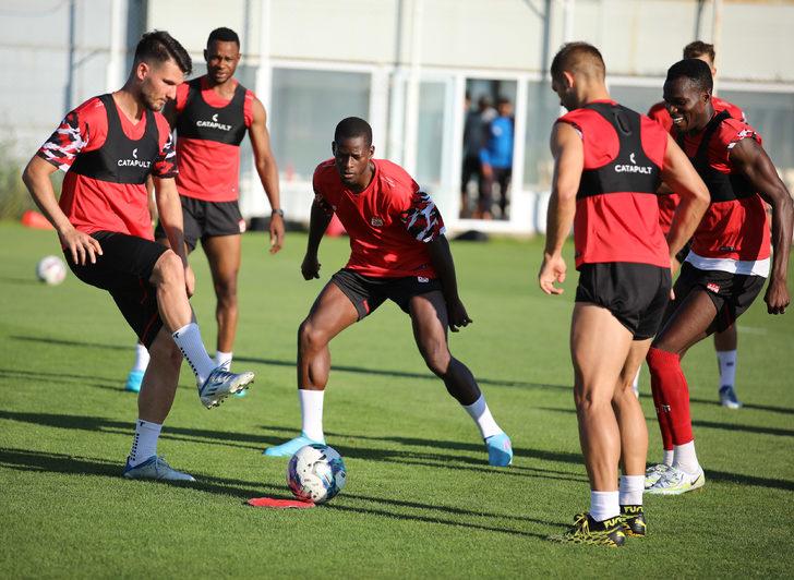 Sivasspor'da, Adana Demirspor maçı hazırlıkları başladı G5