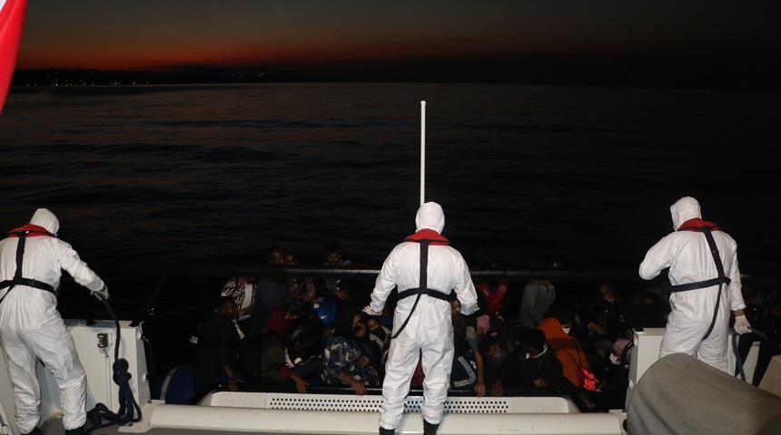 Çanakkale açıklarında 46 düzensiz göçmen yakalandı