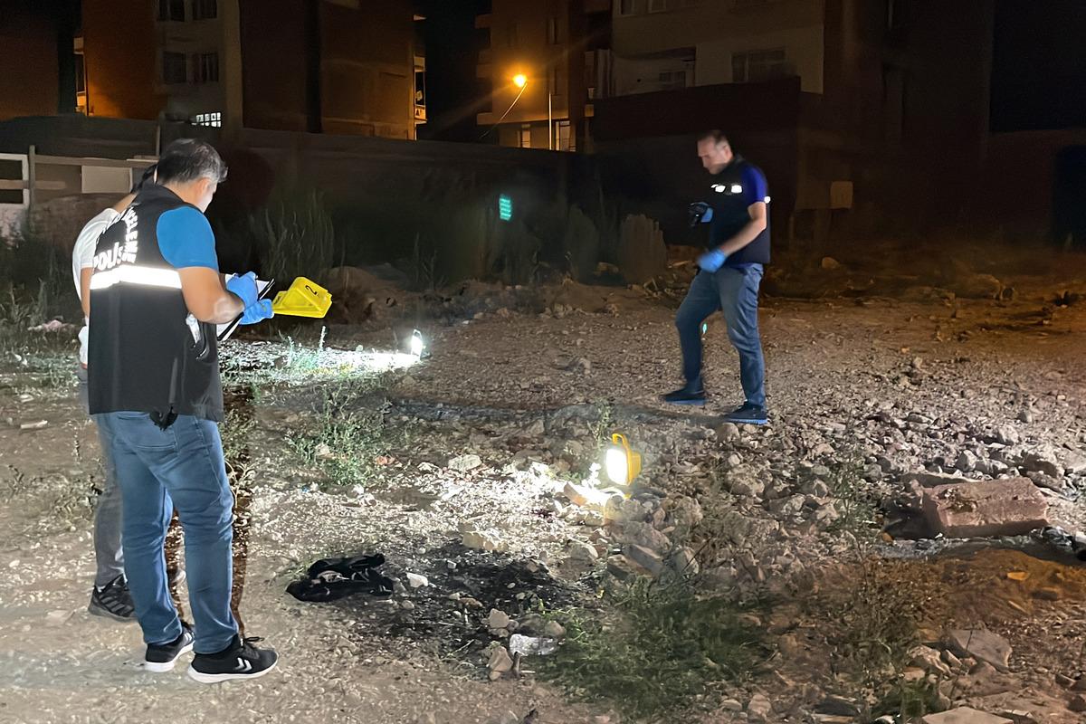 Elazığ'da &ccedil;ıkan silahlı kavgada 1 kişi yaralandı
