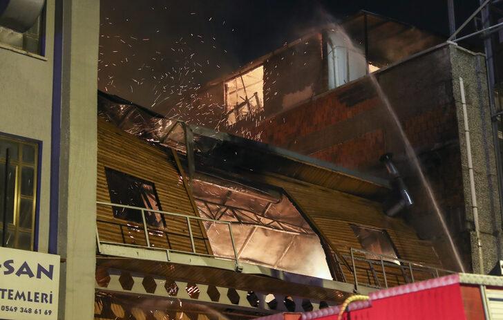 Başkentte bir ahşap dükkanın da meydana gelen yangın maddi hasara neden oldu G2