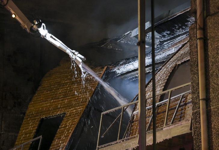 Başkentte bir ahşap dükkanın da meydana gelen yangın maddi hasara neden oldu G5