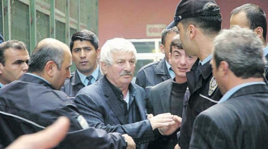 Ünlüler kansere yenik düşen Oflu İsmail'in cenazesine akın etti