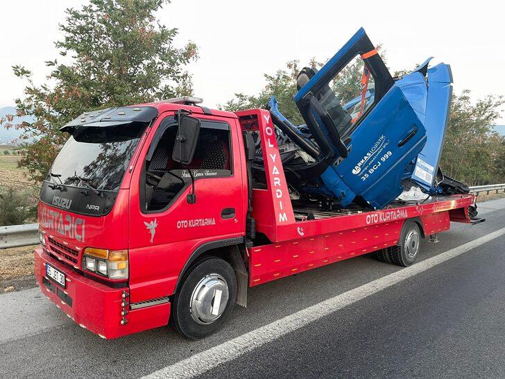 İzmir'de kabini kopan tırın sürücüsü hafif yaralandı G4