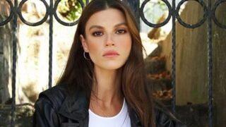 Arka Sokaklar'ın Zeliş'i Yüsra Geyik mini şortlu spor pozuyla nefes kesti!