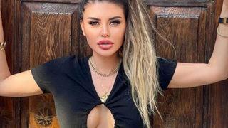 Ebru Polat müstehcen sitede çok rahatmış! Takipçisine yanıt verdi