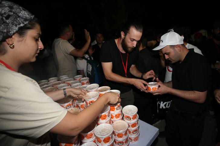 Zafer Partisi Genel Başkanı Özdağ, Çanakkale'de 57. Alay'ı anma yürüyüşüne katıldı G3