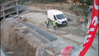 Akıllara durgunluk veren hırsızlık! 'Bizi patron gönderdi' dediler...