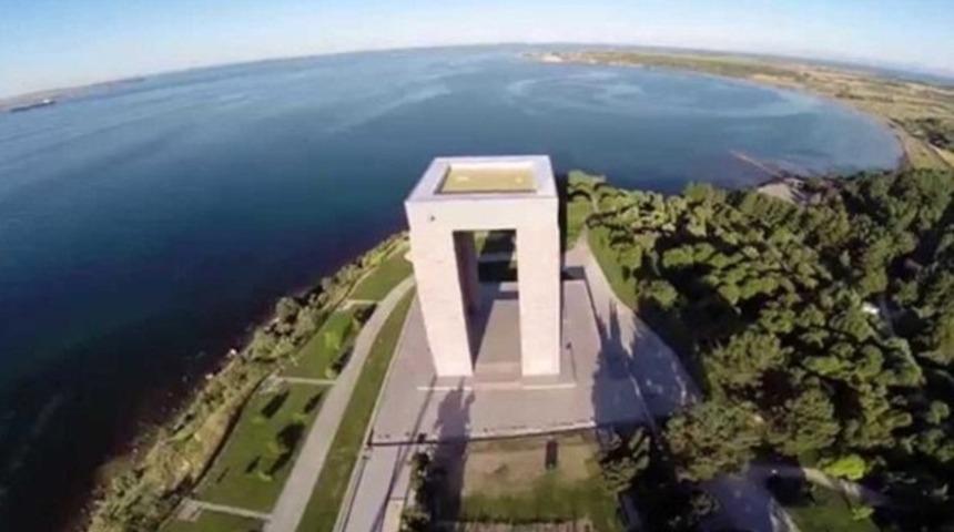 Şehitler Abidesi'nde merdivenden düşen öğrenci öldü