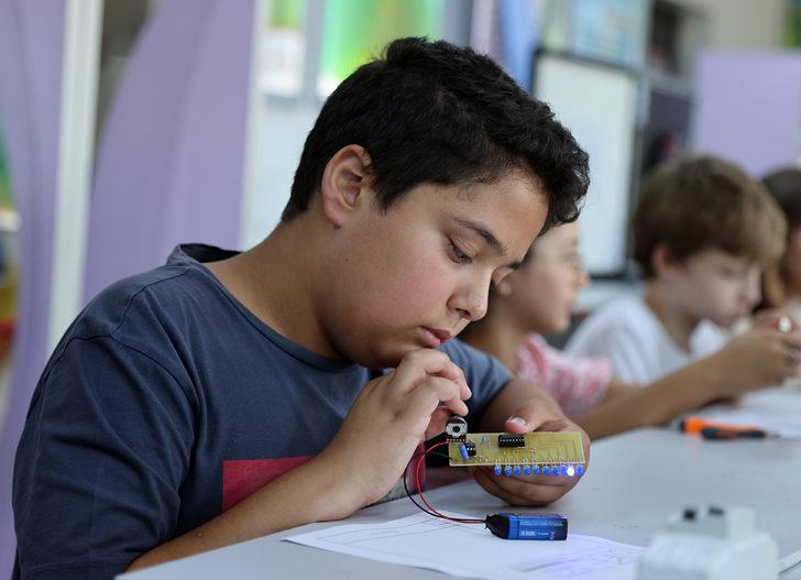 İstanbul İl Milli Eğitim Müdürü Levent Yazıcı, Avcılar BİLSEM'i ziyaret etti G3