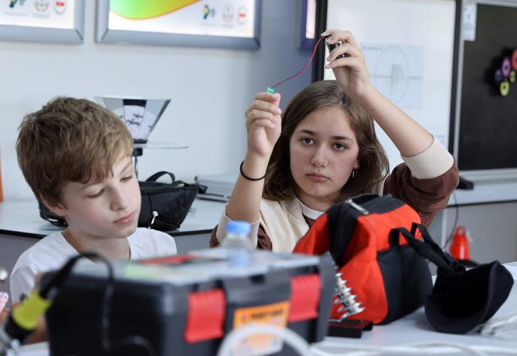 İstanbul İl Milli Eğitim Müdürü Levent Yazıcı, Avcılar BİLSEM'i ziyaret etti G4