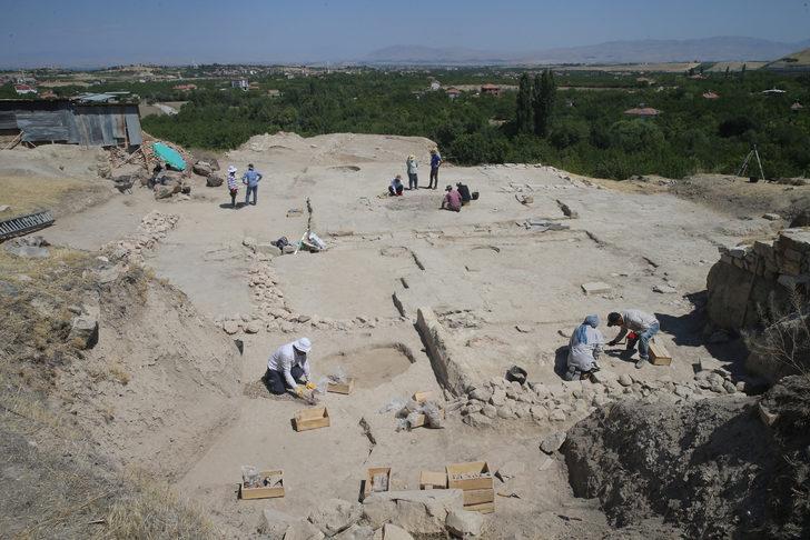 Arslantepe Höyüğü'nde arkeolojik kazı çalışmaları başladı G1